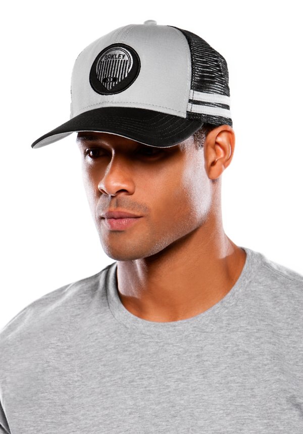 mens trucker caps